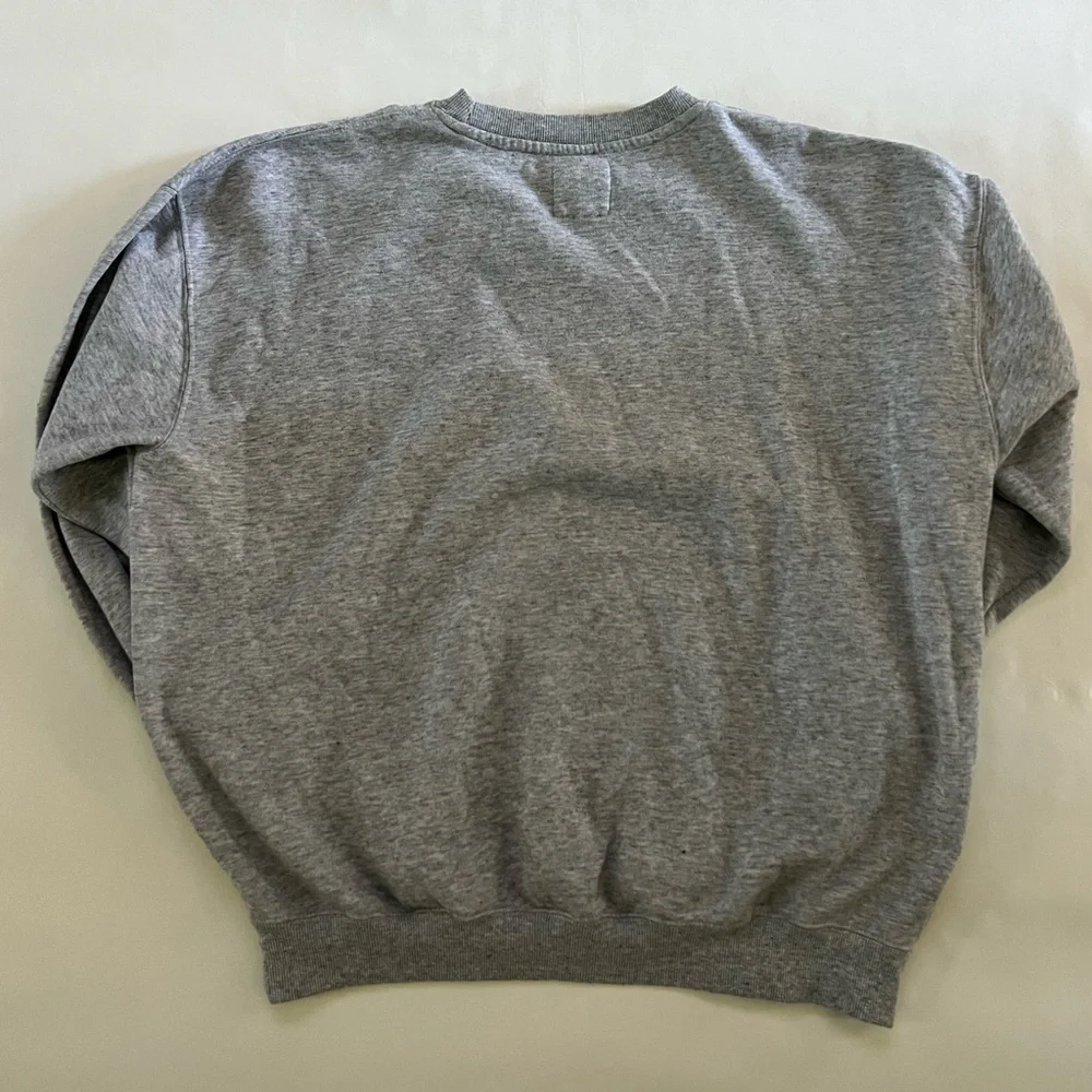 Gray Los Angeles Women’s Sweater - Picture 5 of 5